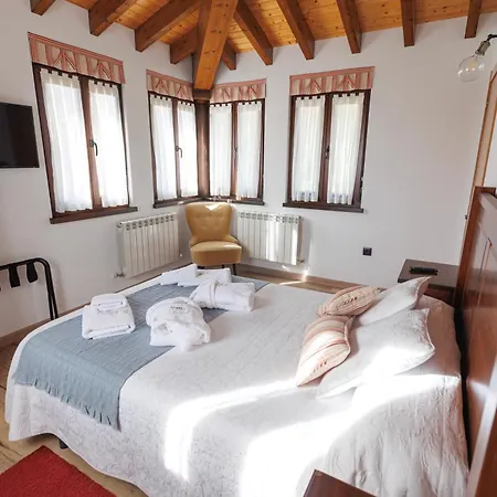 La Casina De Parres *