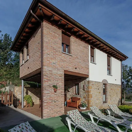 La Casina De Parres *